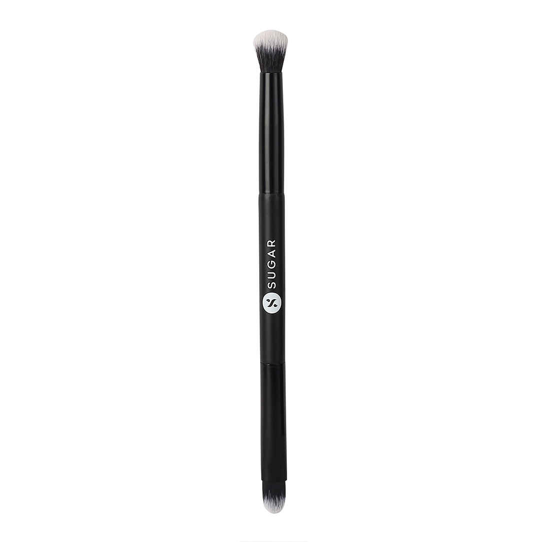 Buy SUGAR Cosmetics - Blend Trend - 412 Flat + Round Dual Eyeshadow Brush (Flat and Round Tip) - Synthetic Bristles and Wooden Handle - Purplle