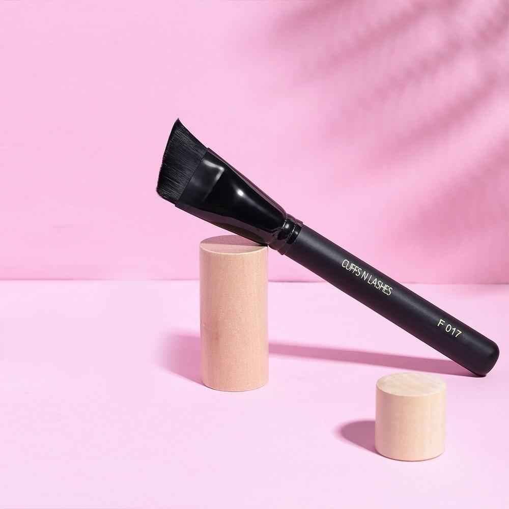 Buy Cuffs N Lashes Makeup Brushes, F017 Big Contour Brush - 1 pc - Purplle