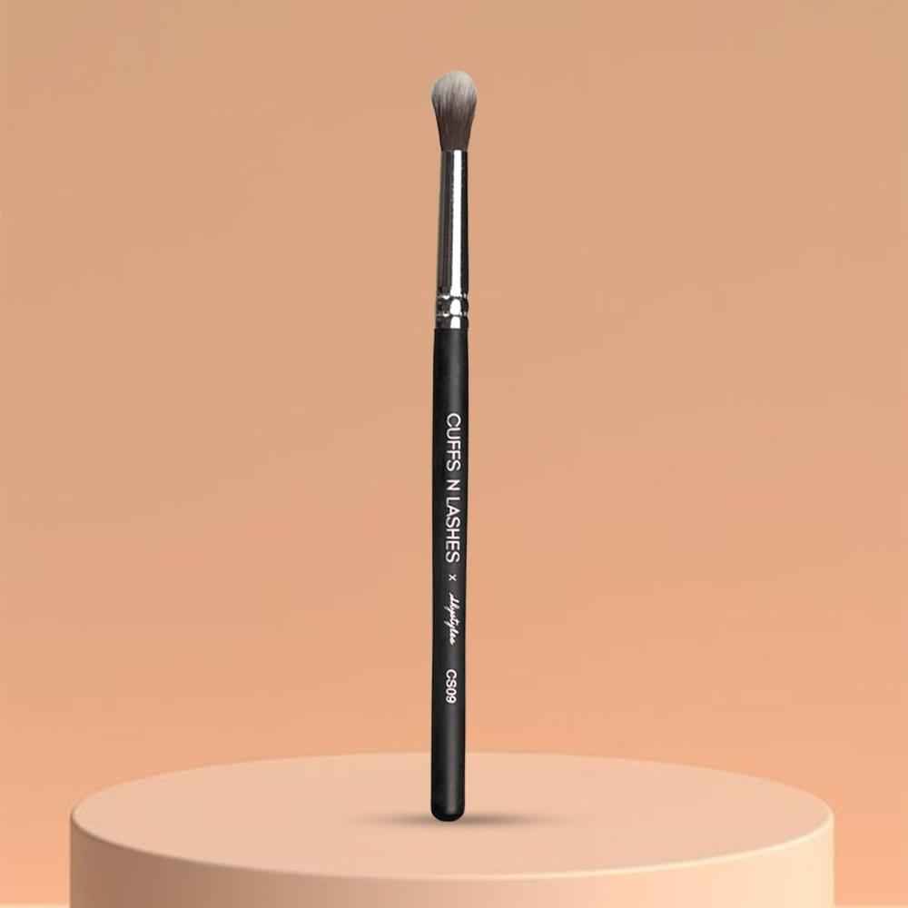 Buy Cuffs N Lashes X Shystyles Makeup Brushes, CS09 Big Fluffy Eyeshadow Blending Brush - 1 Pc - Purplle