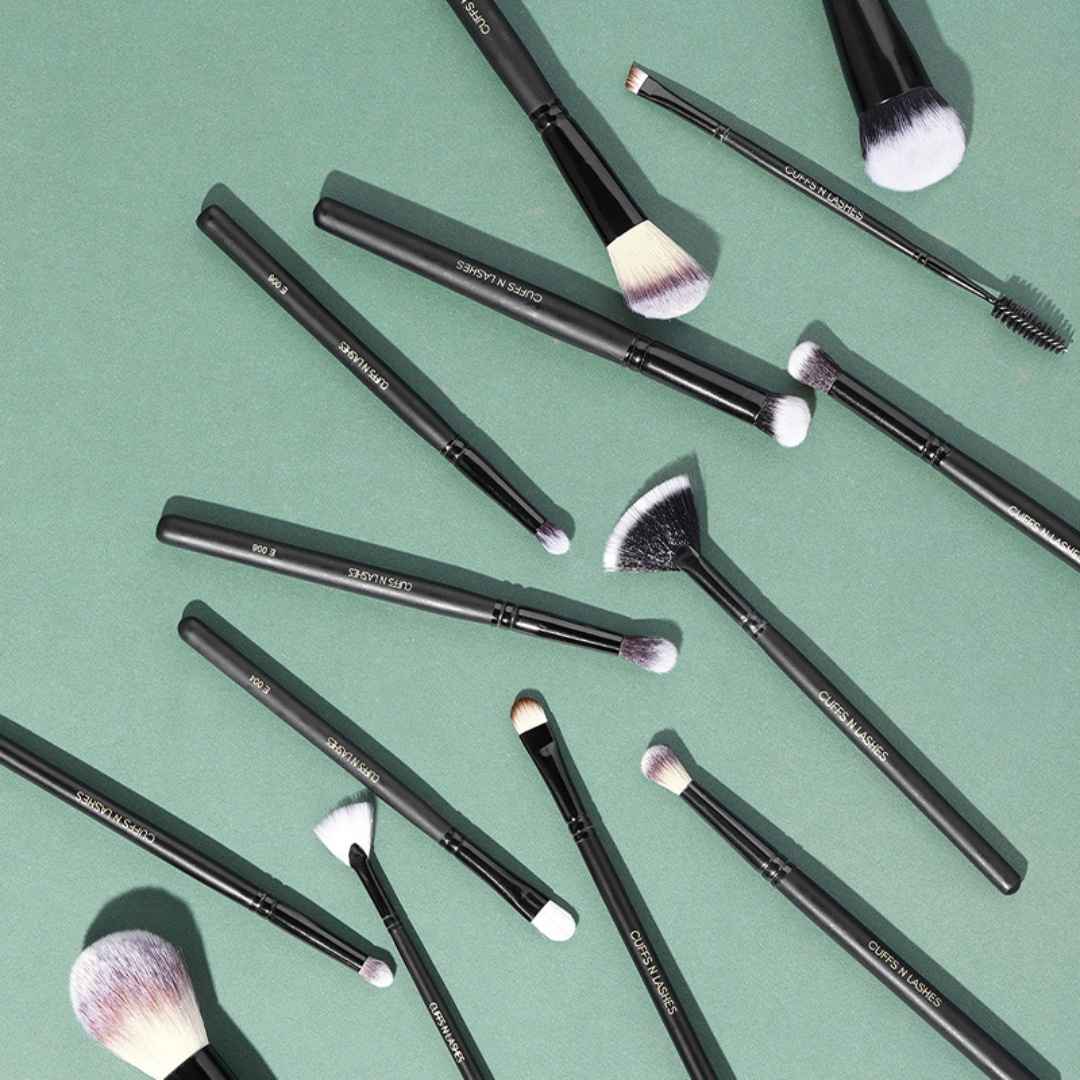Buy CUFFS N LASHES Makeup Brushes, Set Of 14 - Purplle
