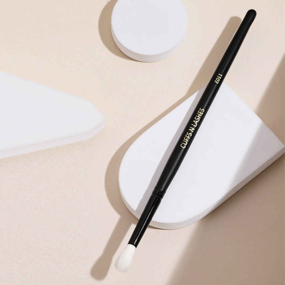 Buy Cuffs N Lashes Makeup Brushes, E011 Small Eye Shadow Blending Brush - 1 pc - Purplle