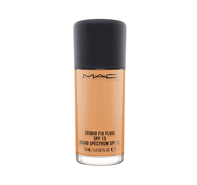Buy M.A.C Studio Fix Fluid SPF 15 Foundation - NC 40 (30 ml) - Purplle