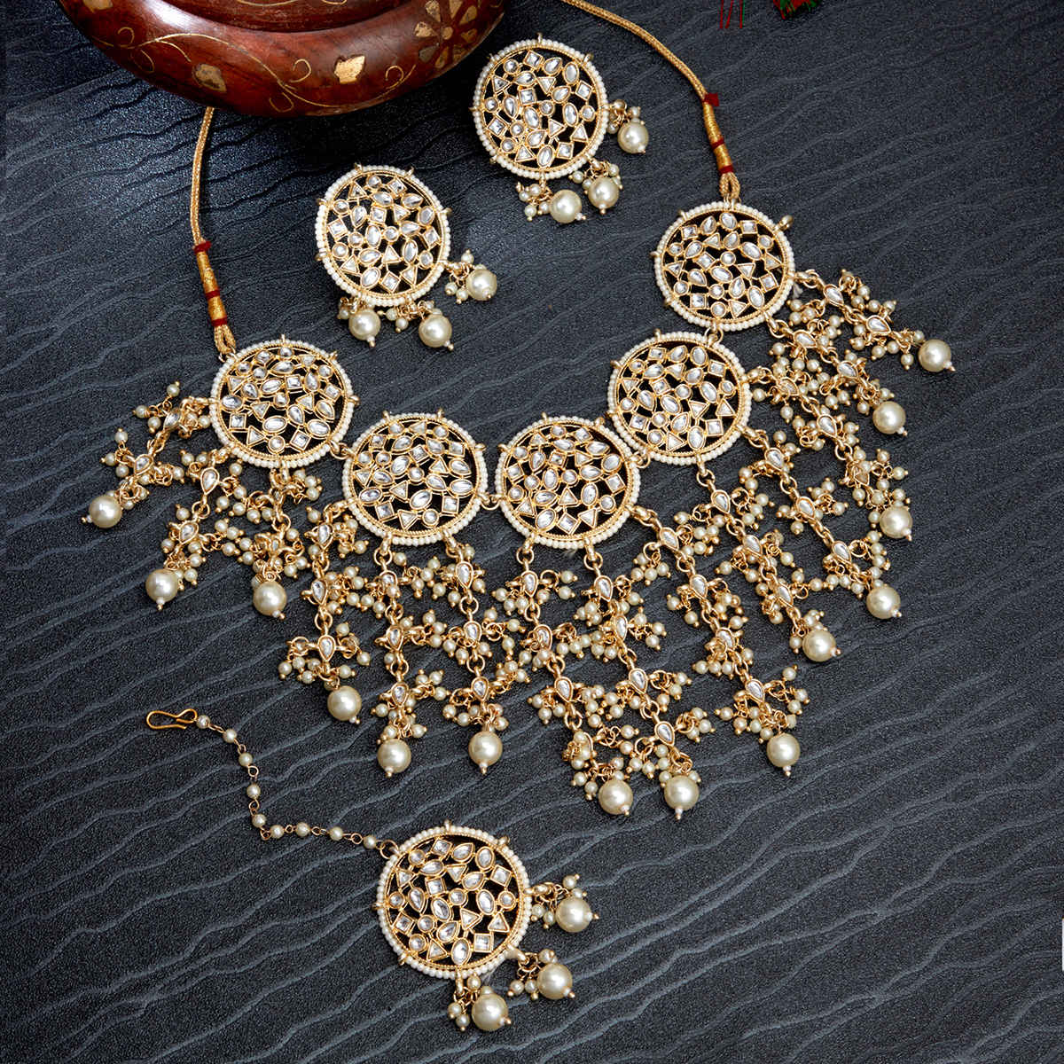 Buy Sukkhi Royal Gold Plated Kundan & Pearl Choker Necklace Set for Women - Purplle