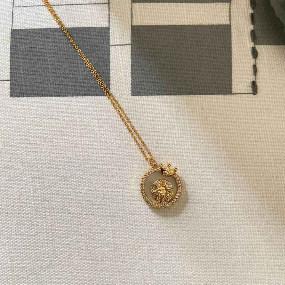 Buy Mozaati Leo Zodiac Pendant - Gold - Purplle
