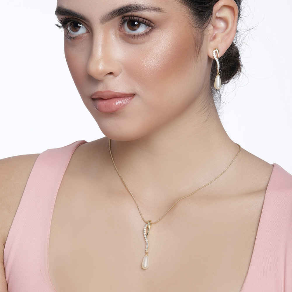 Buy Estele Women Gold Plated Pearl Drop Chain Necklace Set - Purplle