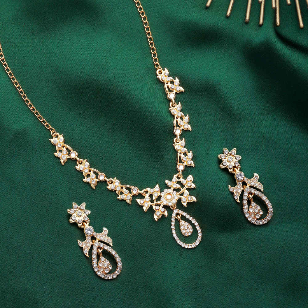 Buy Estele Gold Plated Floral Designer Jewellery Set with Austrian Crystals for Women - Purplle