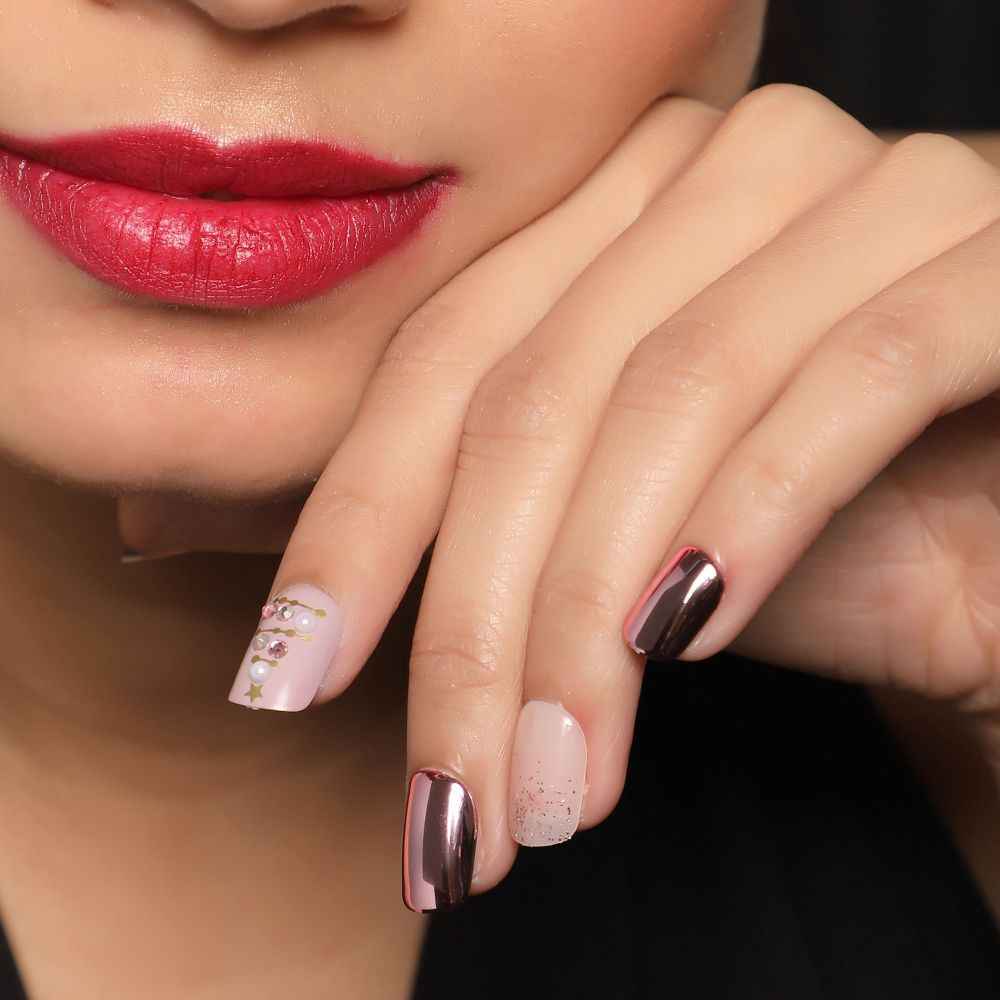 Buy Lick 30 Pcs Pink Mettalic Reusable Artificial Acrylic Nails Set with Application Kit - Purplle