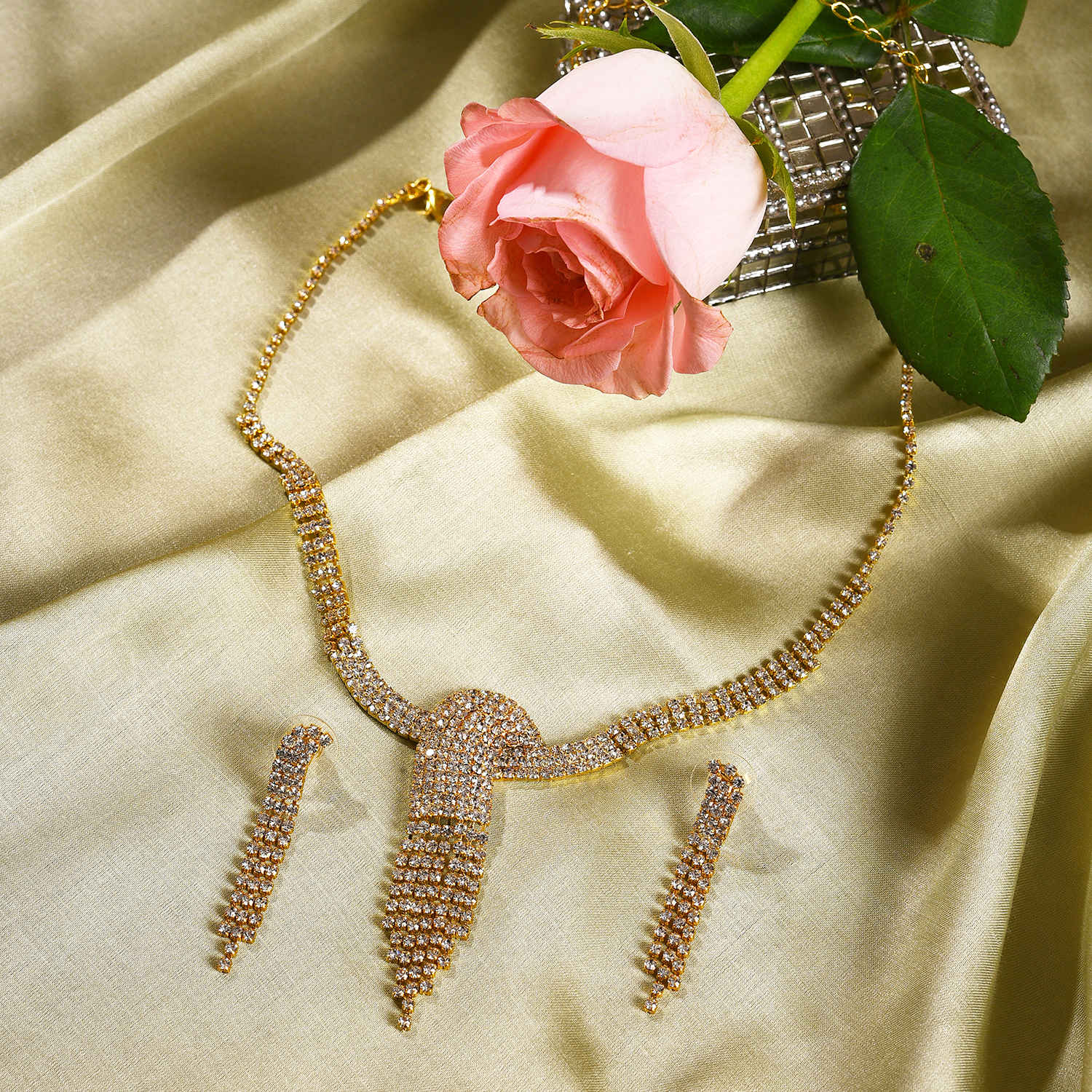 Buy SOHI Gold-Plated American Diamond Studded Jewellery Set - Purplle