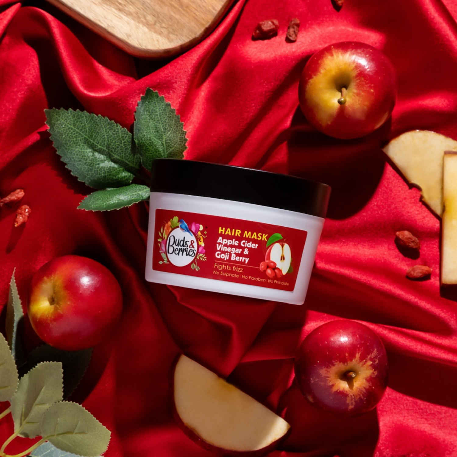 Buy Buds & Berries Apple Cider Vinegar & Gojiberry Anti-frizz Conditioning Hair Mask for Smooth, Soft & Manageable Hair | NO Sulphate, NO Paraben - 200 ml - Purplle