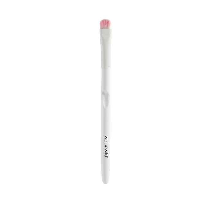 Buy Wet n Wild Makeup Brush - Small Eyeshadow Brush 1pc - Purplle