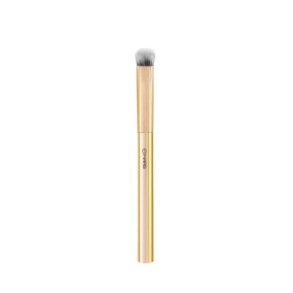 Buy MARS Artist's Arsenal Professional Flat Eyeshadow Makeup Brush | Feather Soft Touch | Precise Synthetic Bristle | Perfect for Eyeshadow | Luxe Packaging Makeup Brush (Golden) - Purplle