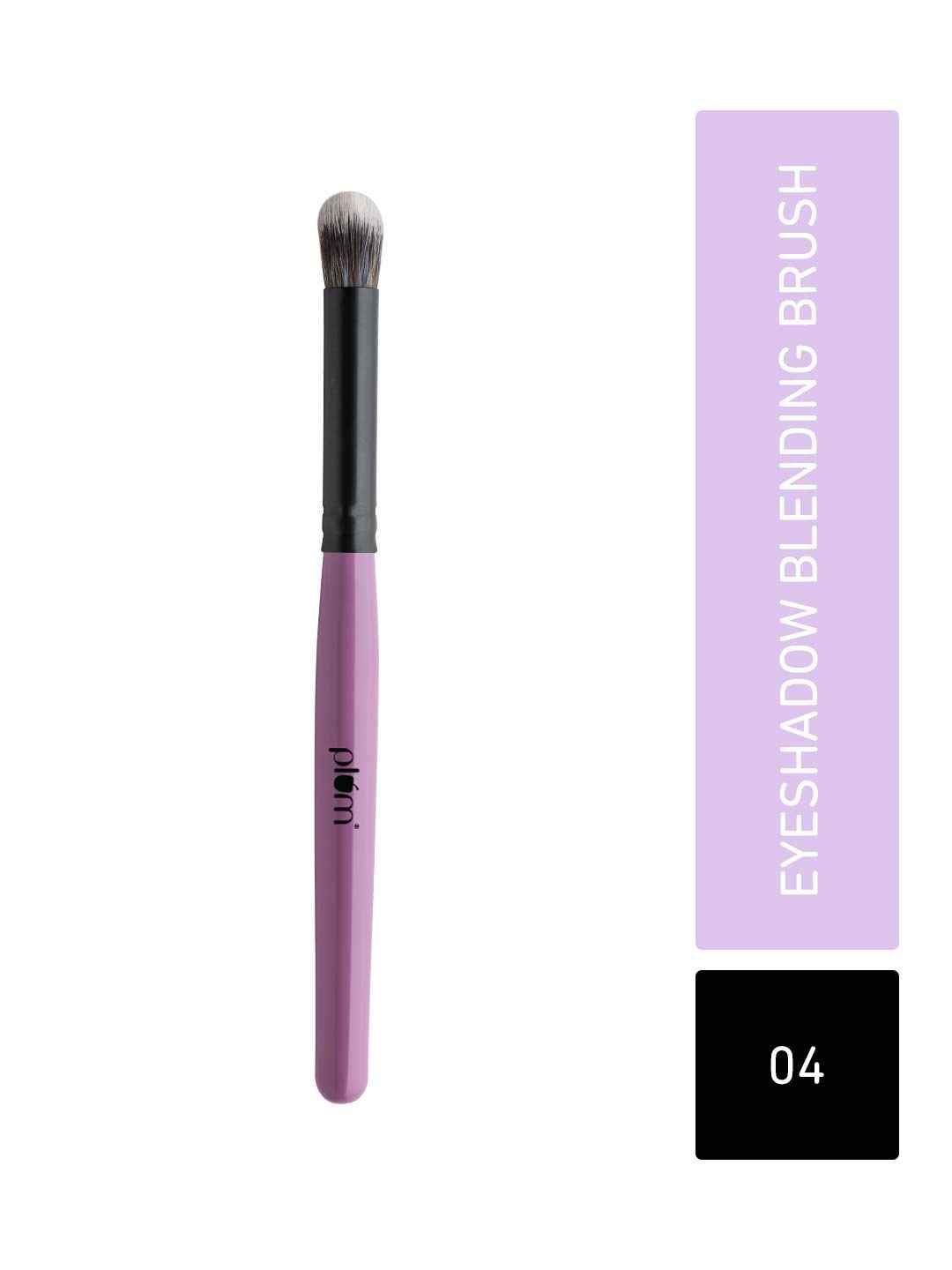 Buy Plum Soft Blend Eyeshadow Blending Brush | Ultra-soft Bristles | Flawless Application | Easy Pick-up | 04 - Purplle