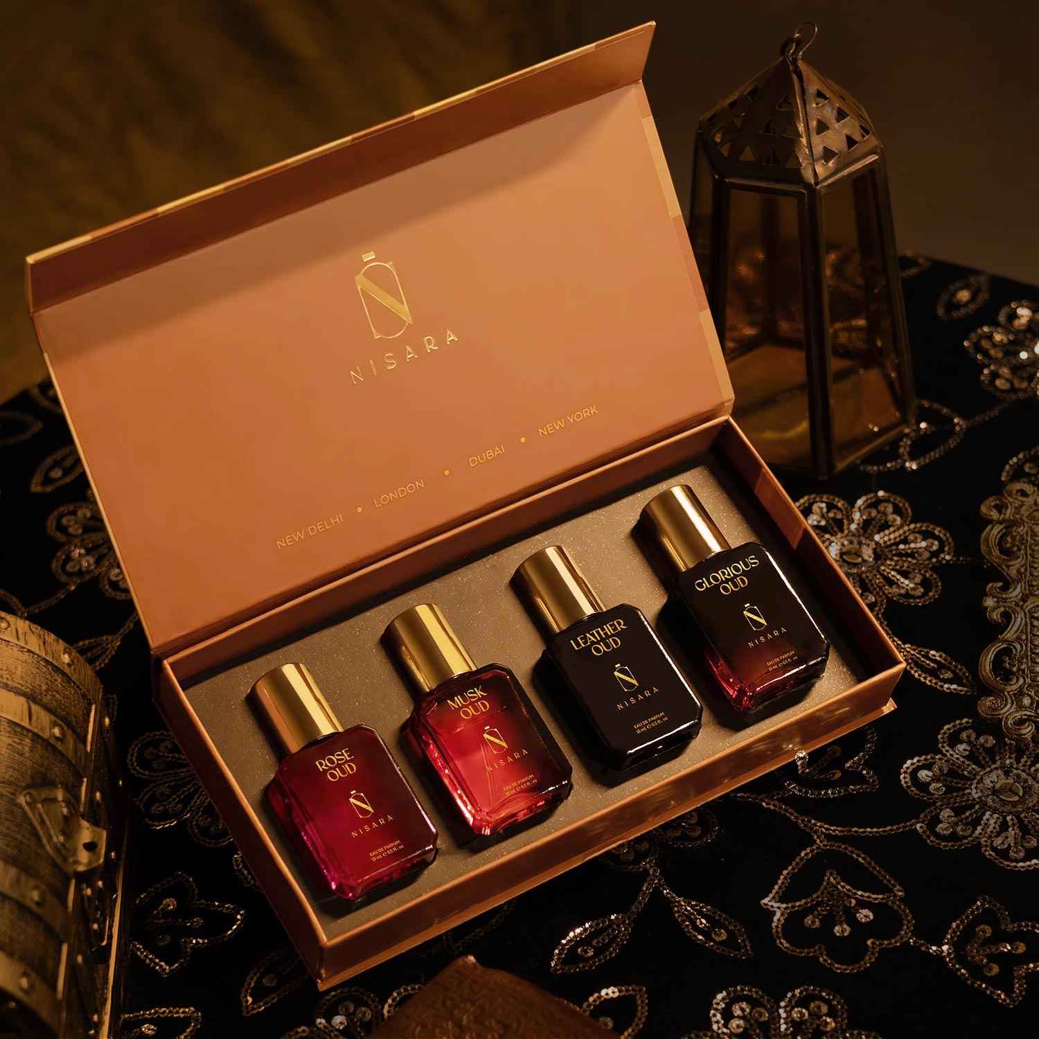 Buy Nisara Long-Lasting Unisex Oud Gift Set 4x15 ml(60 ml) | Notes:- Rose, Musk, Leather, Woody Oud | Travel & Pocket-Friendly Perfume Kit for All Moods & Occasions | Perfect for Men & Woman, Wife, Friend, Girlfriend, and Boyfriend - Purplle