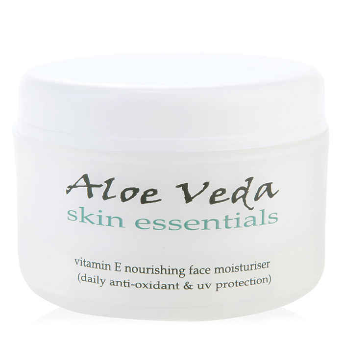 Buy Aloe Veda Vitamin E Nourishing Face Moisturiser With UV Block 100 g - Purplle