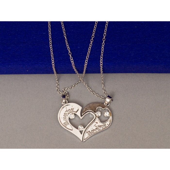 Deal Nut Couples and best friends magnetic heart necklace set, magnetic  half heart necklaces stainless steel : Amazon.in: Fashion