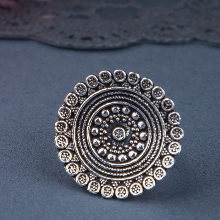 Buy Queen Be Oxidised Concentric Circle Cocktail Ring - Purplle