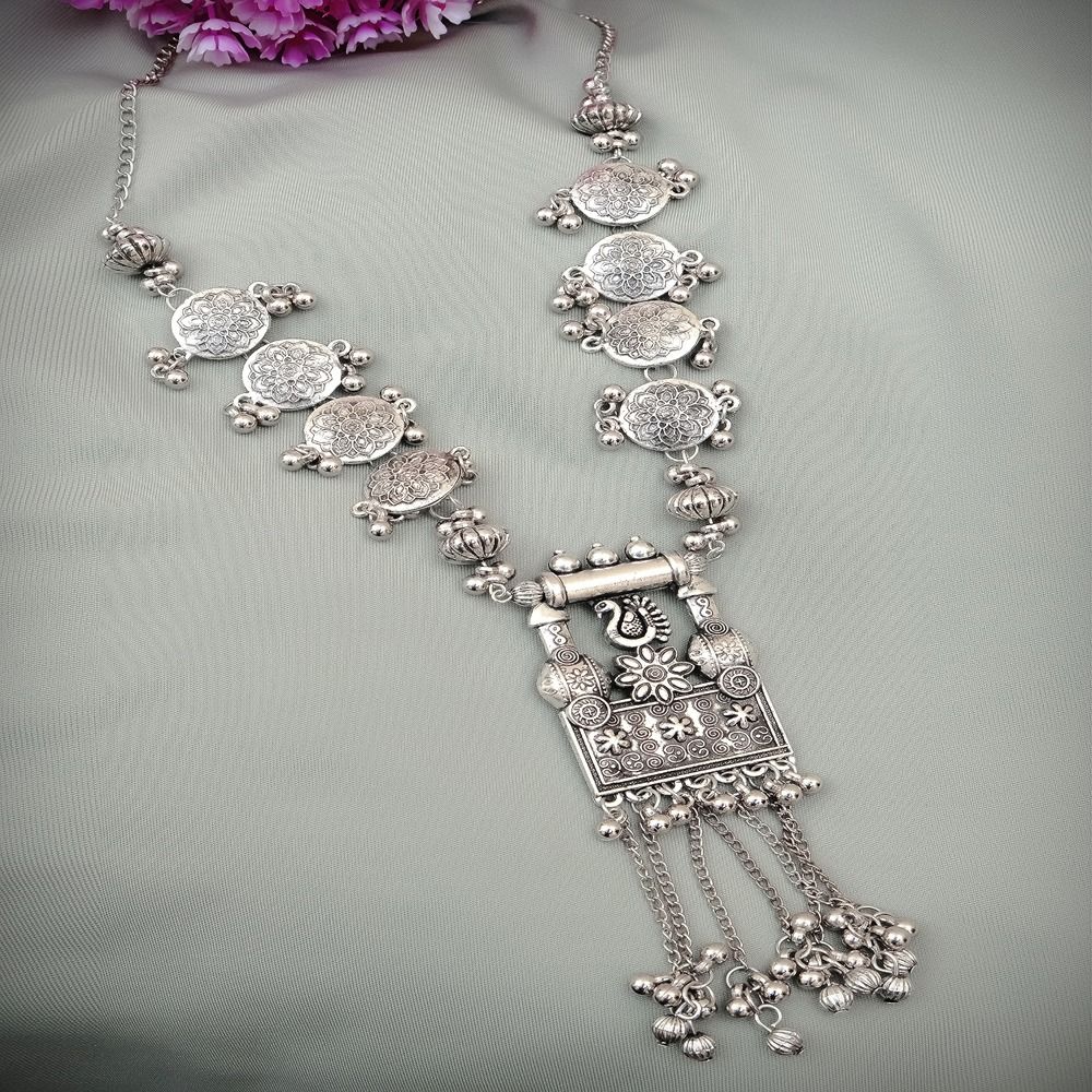 German silver antique jewellery shop