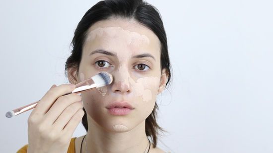 Dewy Makeup- The hottest Spring Summer Trend of 2021 - 2 | Hair | Purplle