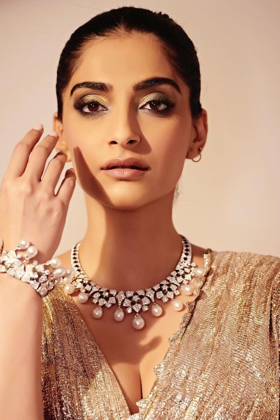 Top 6 Mesmerizing Makeup Looks To Rock Diwali 2021 - 22 | Makeup | Purplle
