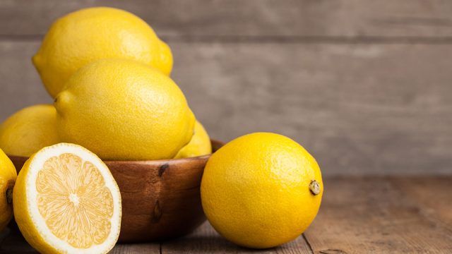 Lemon for skin whitening