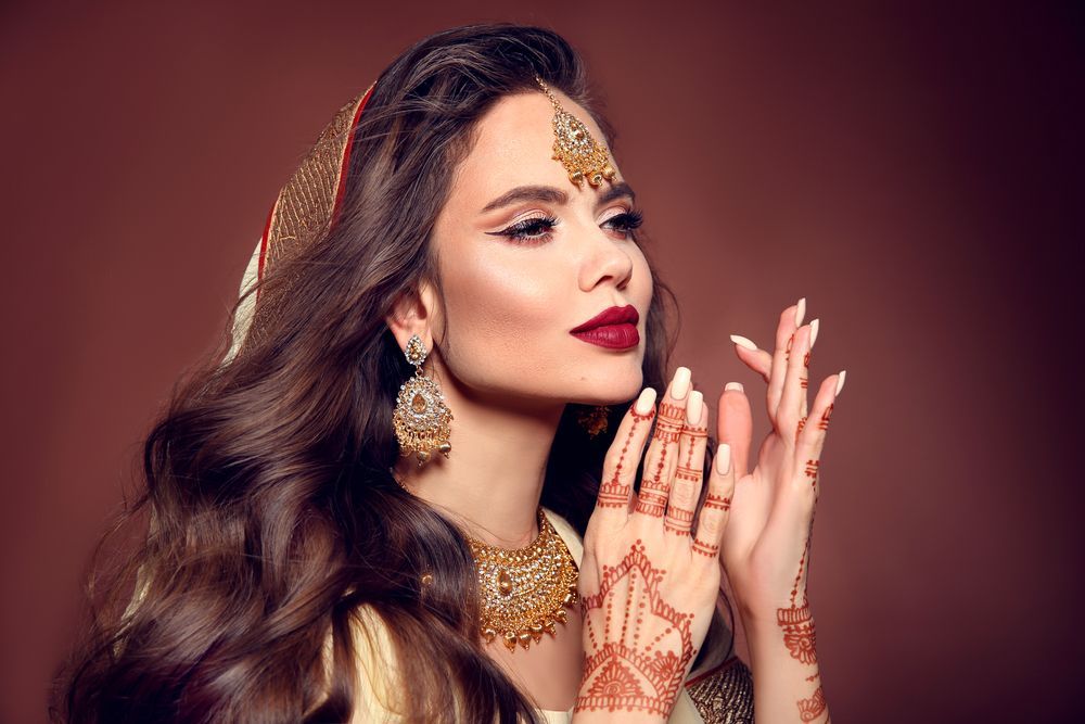 5 Latest Sassy Looks For Your Sangeet - 18 | Makeup | Purplle
