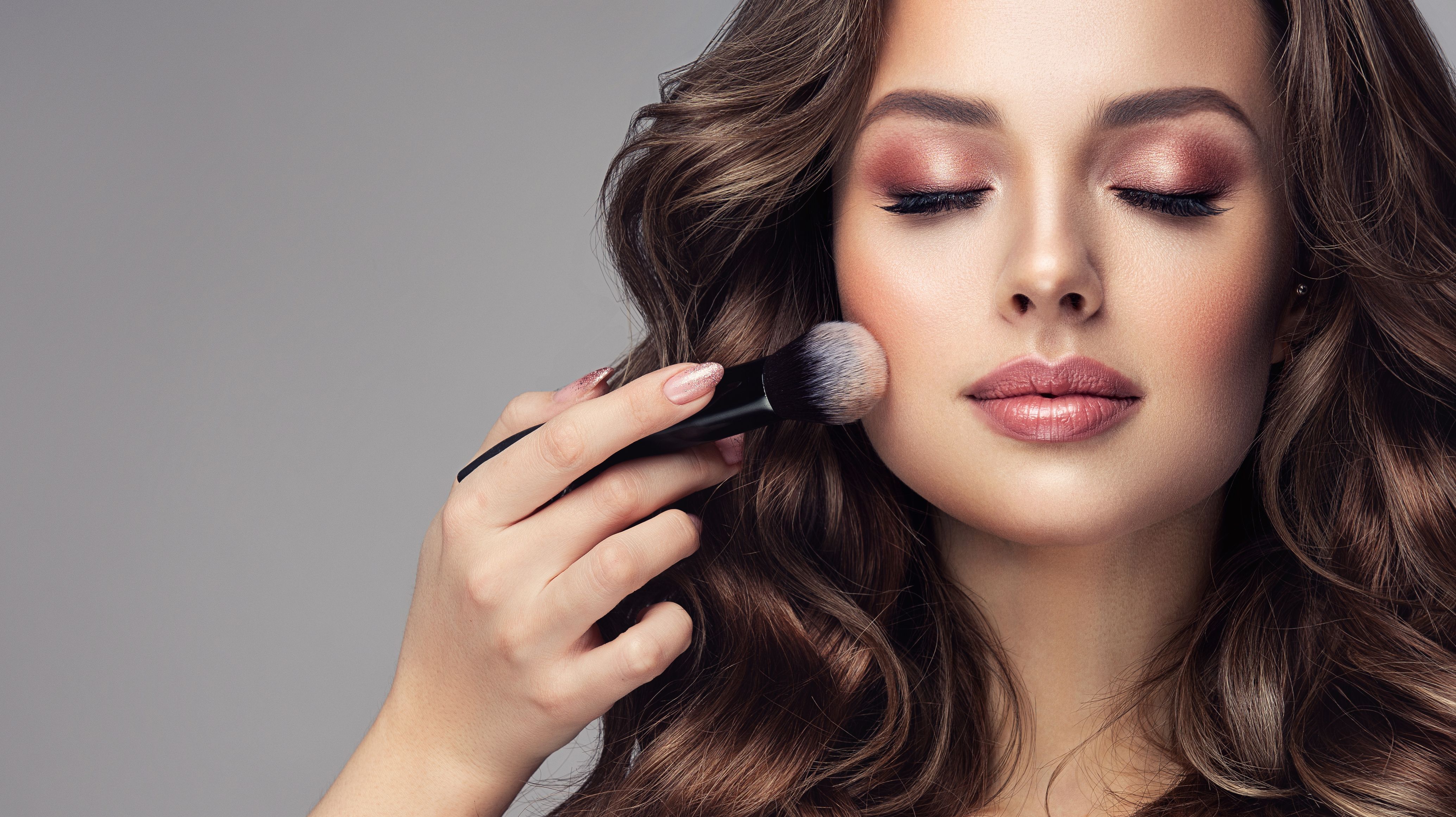 Indtil nu Misforstå prinsesse Airbrush Makeup V/S HD Makeup: What works for you?
