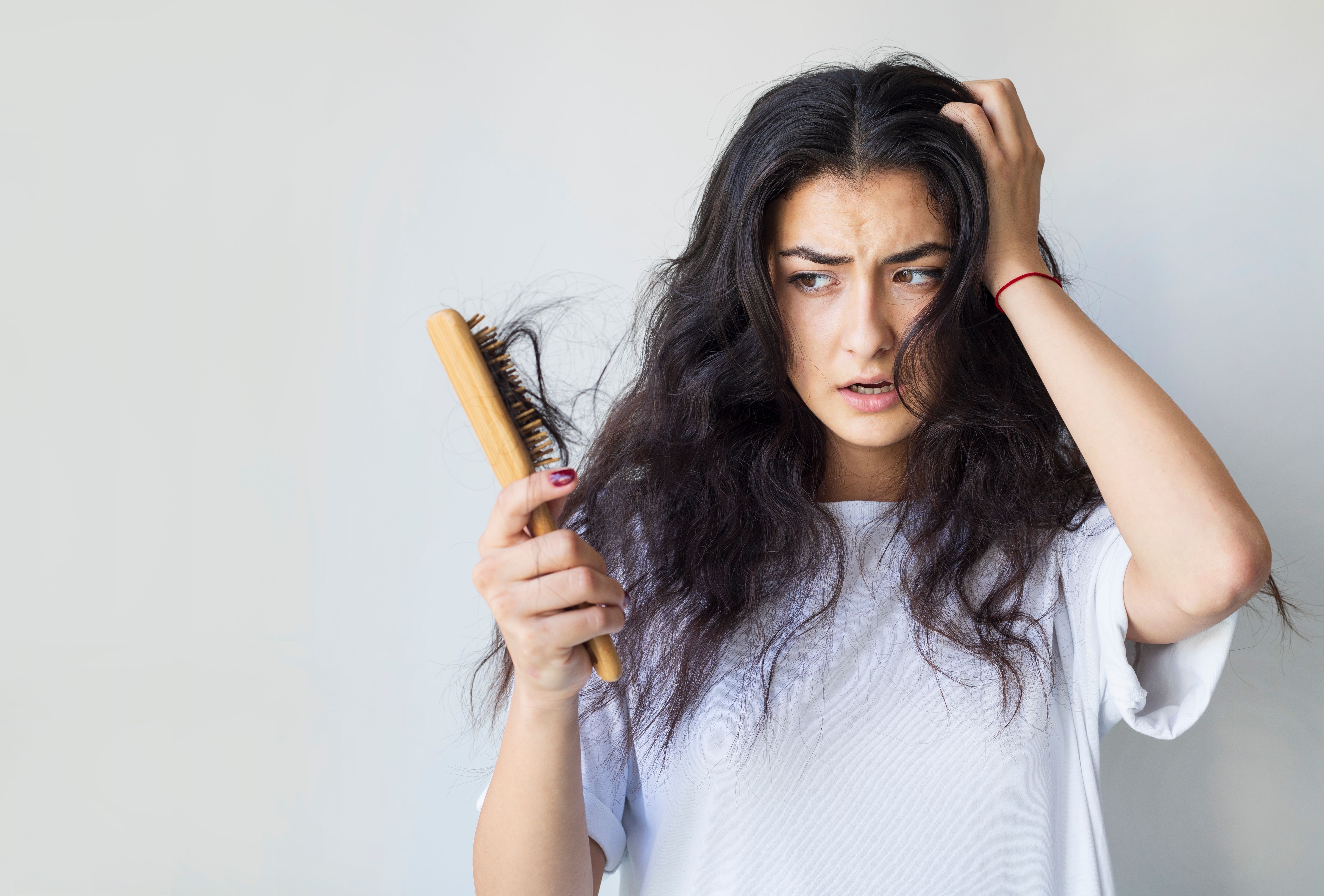 Can we stop hair fall naturally?