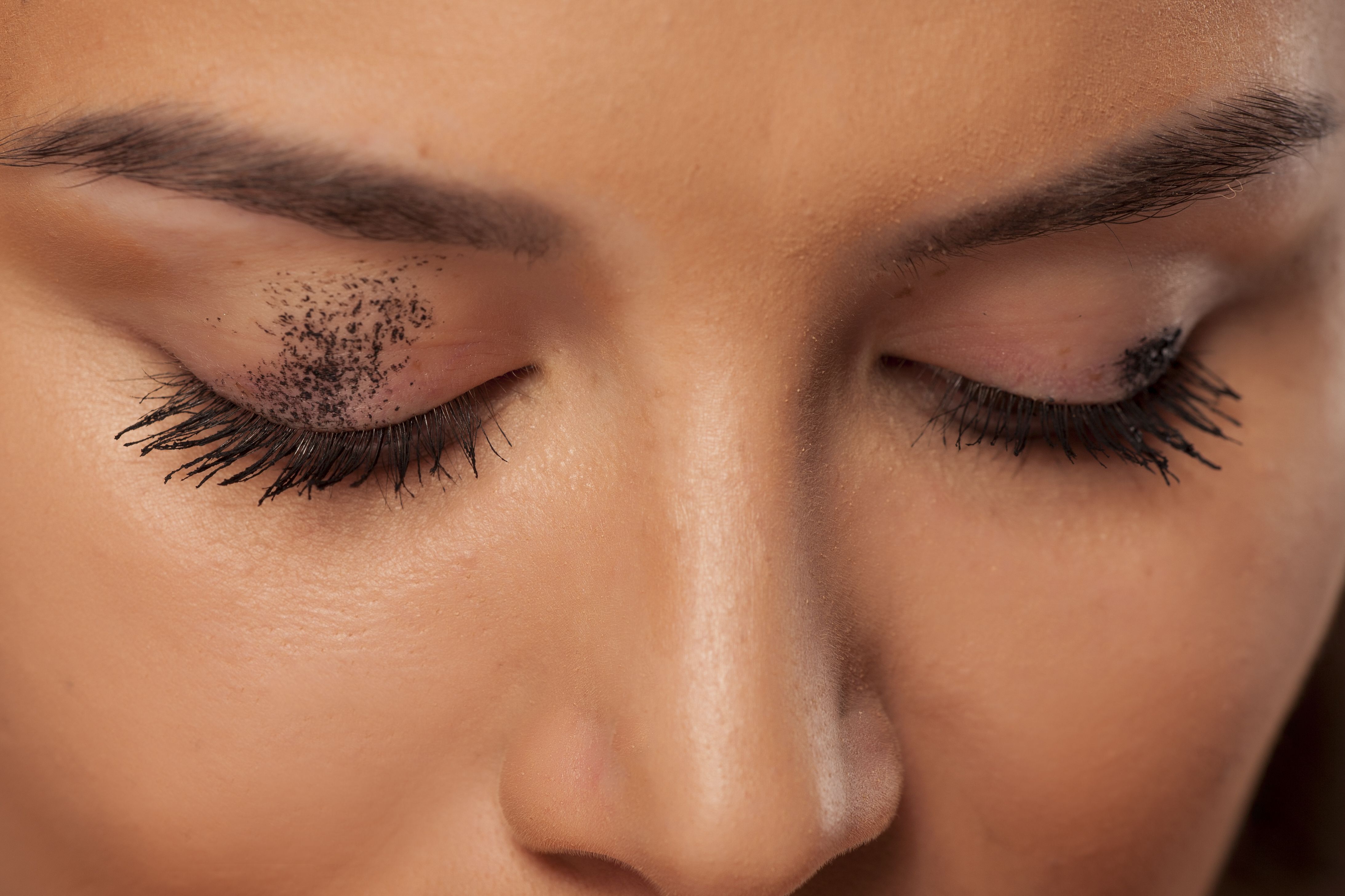 Beginner’s guide to putting eyeliners - 11 | Makeup | Purplle