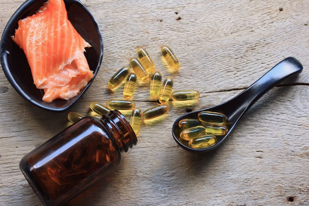Fish oils and omega-3 oils: Benefits, foods, and risks