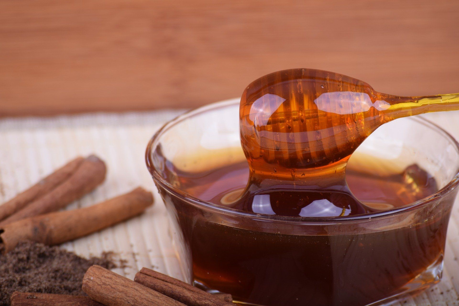 DIY Honey & Cinnamon Mask