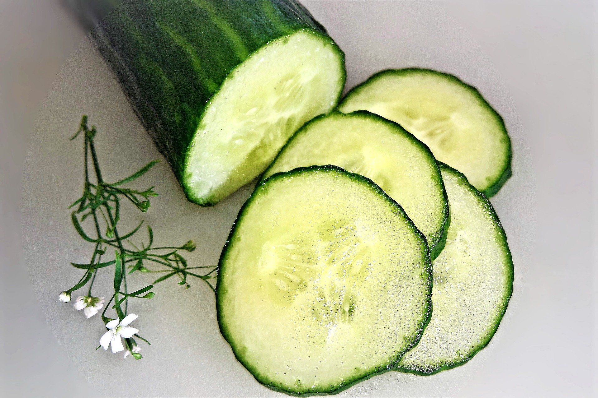 DIY Cucumber, Green Tea & Gelatin Mask