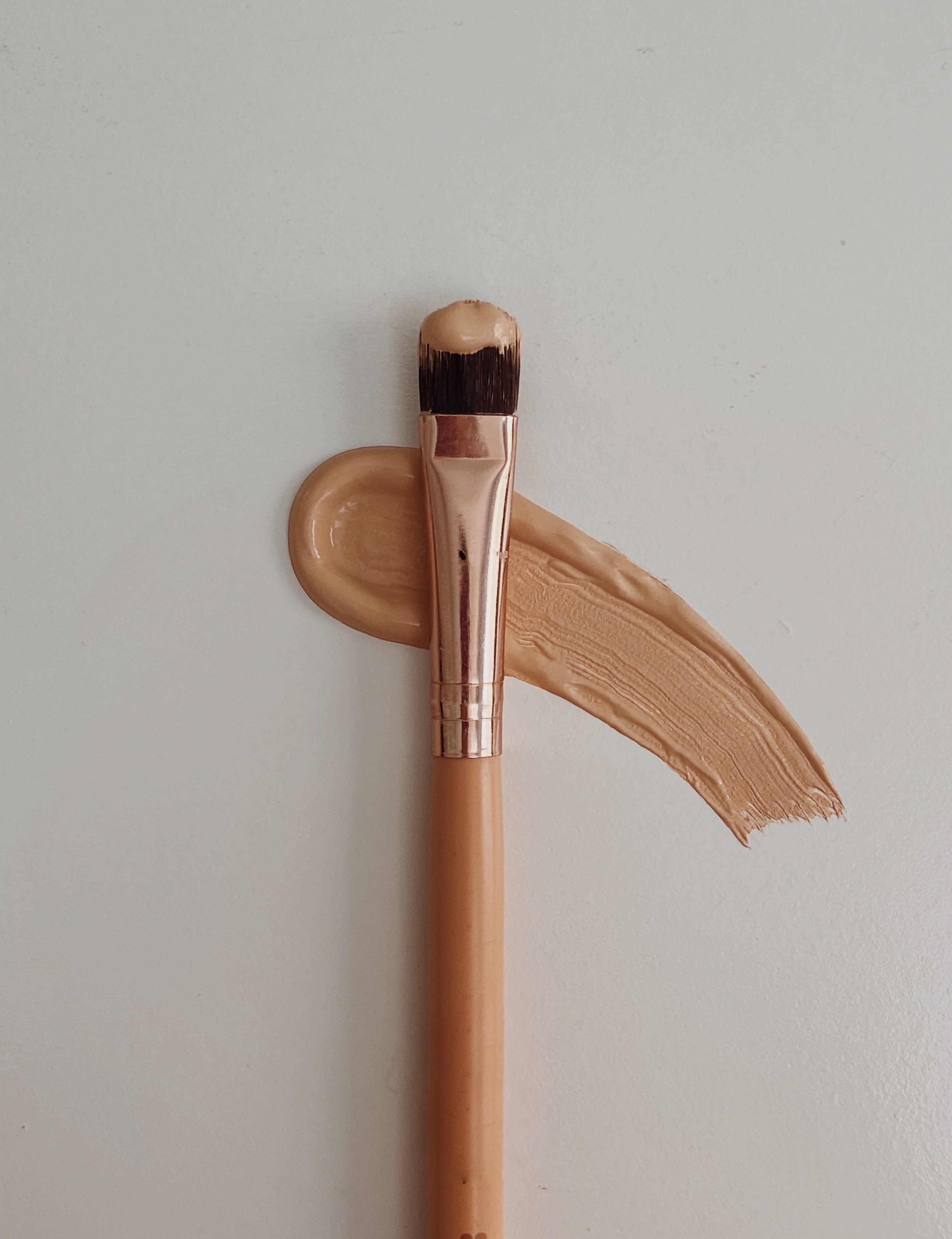 Concealer brush