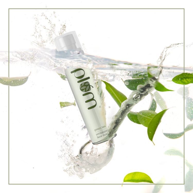 Plum Green Tea Revitalizing Face Mist (100 ml)