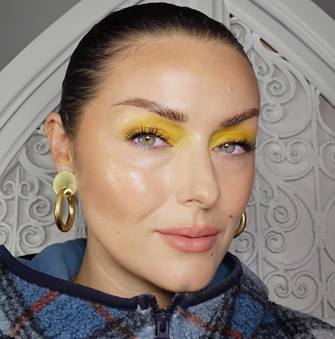 Pop Eyeshadow Look