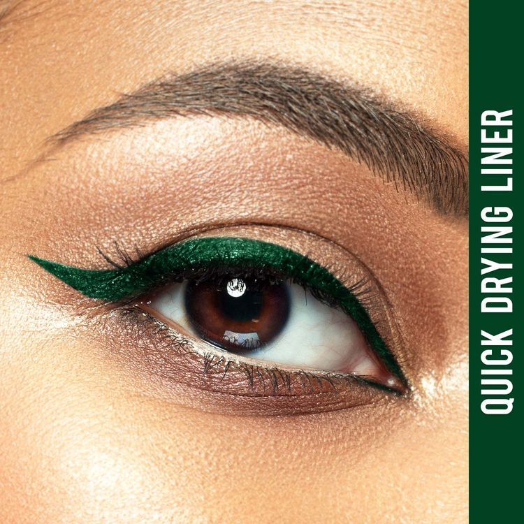 Green Eyeliner Look