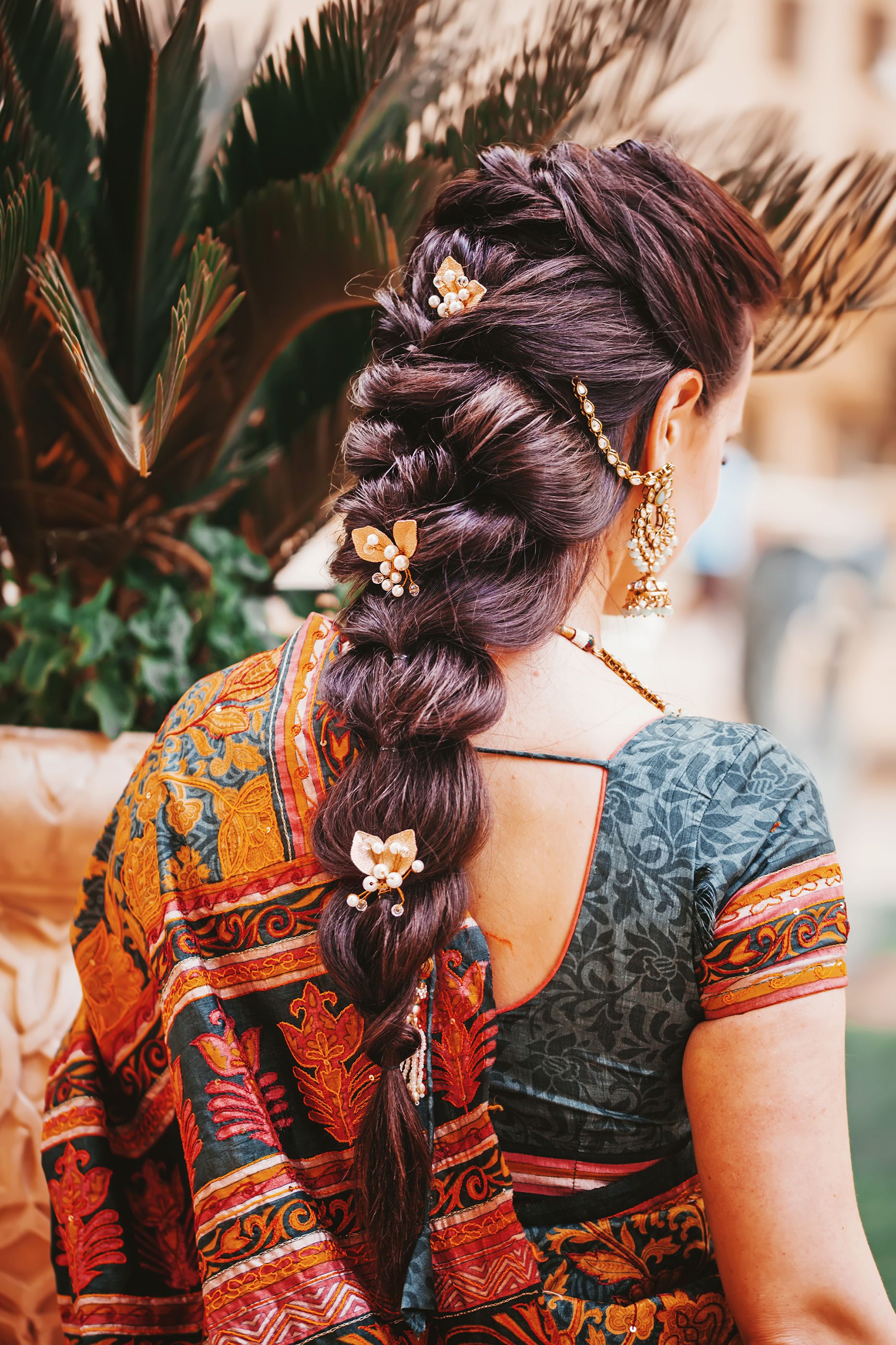 Donut Bun Hairstyle For Short Hair / Hairstyle For Lehenga /Hairstyle For  Wedding / SWATI BHAMBRA New video | Instagram