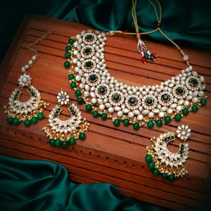 Sukkhi Astonish Pearl Gold Plated 
