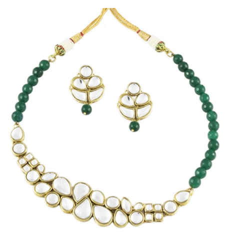 Karatcart Hybrid Green Kundan Necklace Set for Women