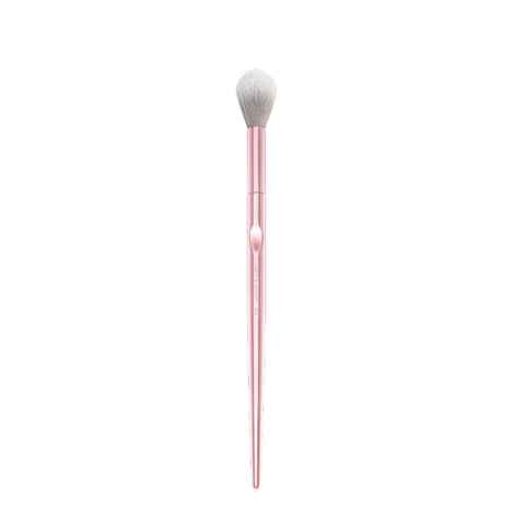 Buy Wet n Wild Proline Makeup Brush - Tapered Highlighting Brush - Purplle