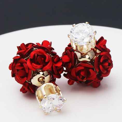 Buy Sukkhi Delightful Crystals from Swarovski Stud Gold Plated Earring for Women and Girls - Purplle