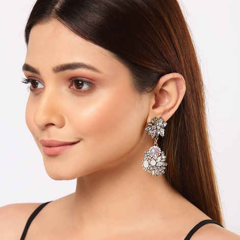 Buy Ferosh Charish Diamond Earrings - Purplle