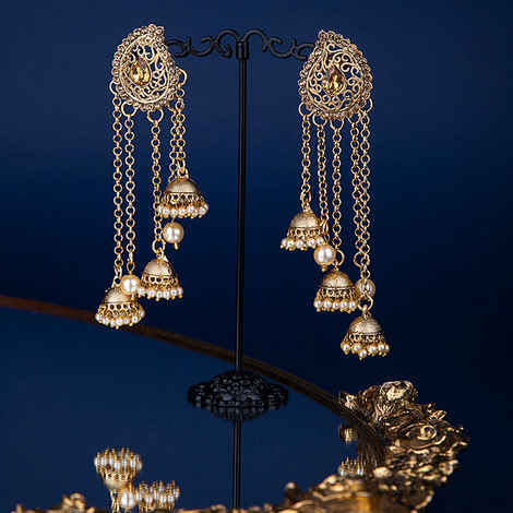 Buy Queen Be Fusion Paisley Tops And Drop Earrings - EV19018 - Purplle