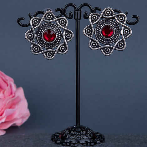 Buy Queen Be Oxidised Entwined Tops, Maroon Center - ED19002 - Purplle