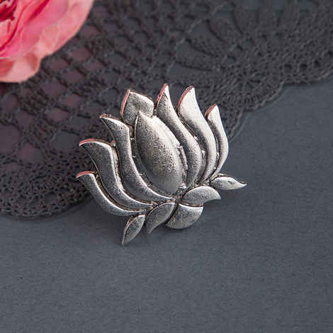Buy Queen Be Oxidised Lotus Cocktail Ring - Purplle
