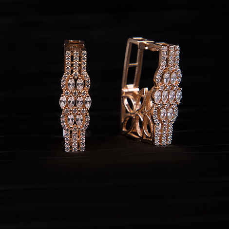 Buy Queen Be Blooming Rectangle Rose Gold Earrings - Purplle