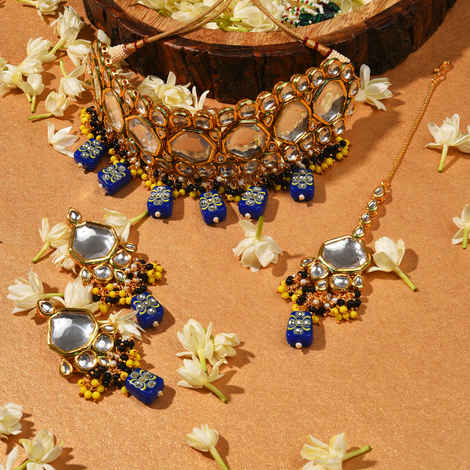 Buy SOHI Gold-Plated White Black Stone-Studded Pearl Beaded Jewellery Set - Purplle