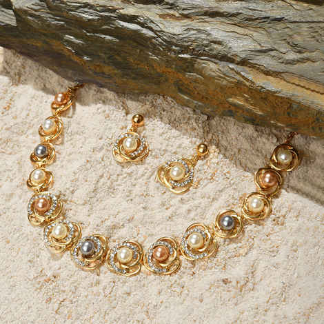 Buy SOHI Gold-Plated White Pearl-Beaded Jewellery Set - Purplle