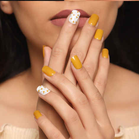 Buy Lick 12 Pcs Reusable Artificial/Fake/False Stick on Nails With Application Kit - Purplle