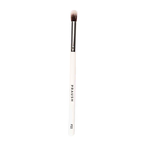 Buy PRAUSH BEAUTY (Formerly Plume) Fluffy Eyeshadow Blending Brush Medium - P22 - 1 Pc - Purplle