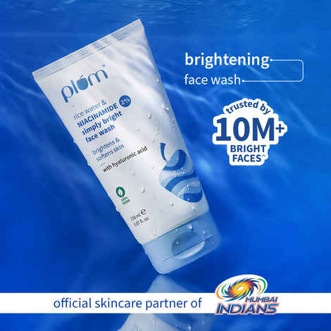 Buy Plum 2% Niacinamide Face Wash With Rice Water | Brightens Skin & Smoothens Skin | Gentle & Non-Drying (150 ml) - Purplle